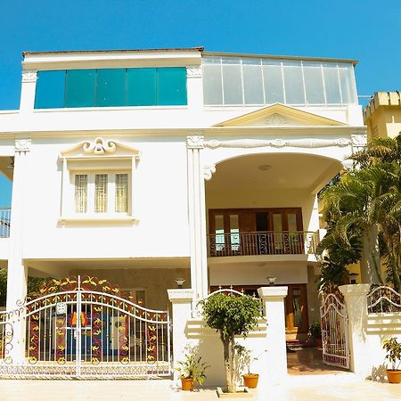 Hotel Oyo 8486 Near Railway Station Tirupati Exterior foto