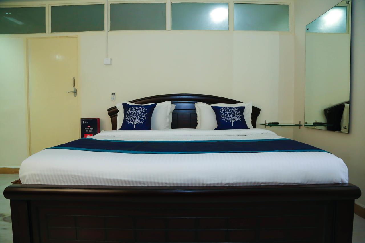 Hotel Oyo 8486 Near Railway Station Tirupati Exterior foto
